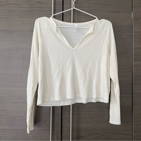 Lulus White Longsleeve - Picture 1 of 3